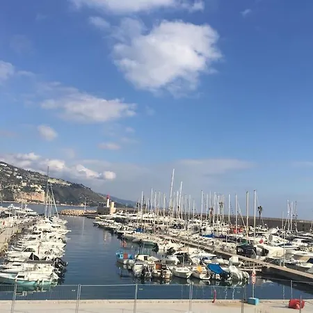 28 M2 Au Calme A * Menton