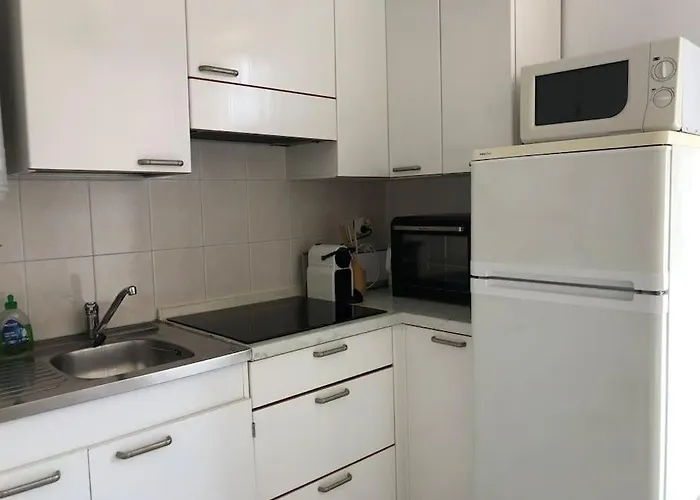Apartament 28 M2 Au Calme A Mentona