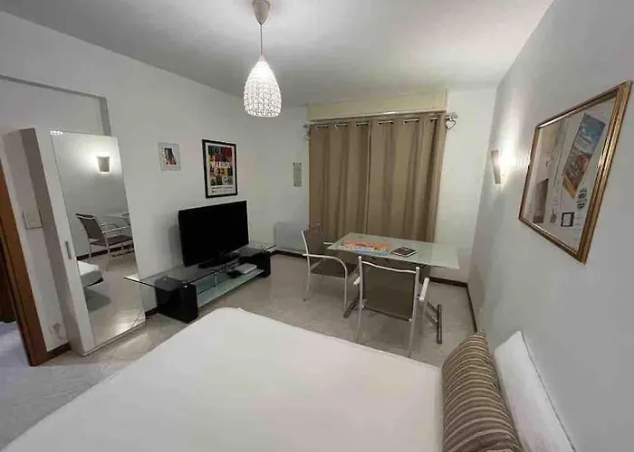 Apartament 28 M2 Au Calme A Mentona